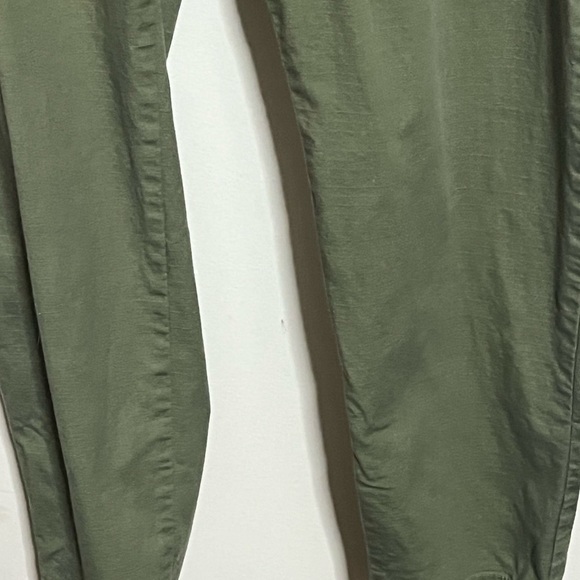 LL Bean Green Pants - Picture 5 of 10